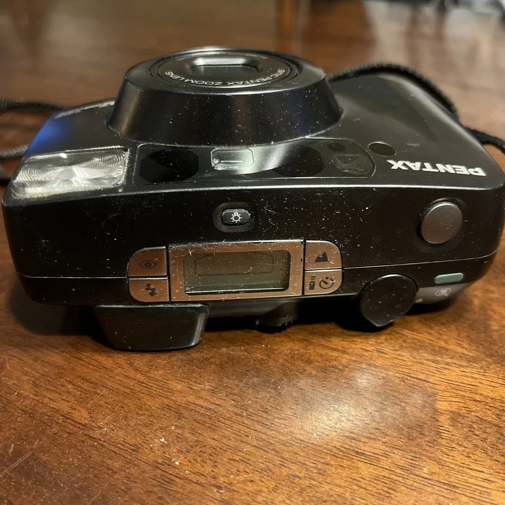 PENTAX IQZOOM 120 DATE 35MM AUTOFOCUS CAMERA WITH 38-120 ZOOM LENS, IN BOX